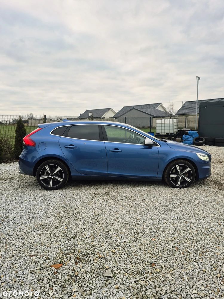 Volvo V40 T2 Geartronic RDesign - 9