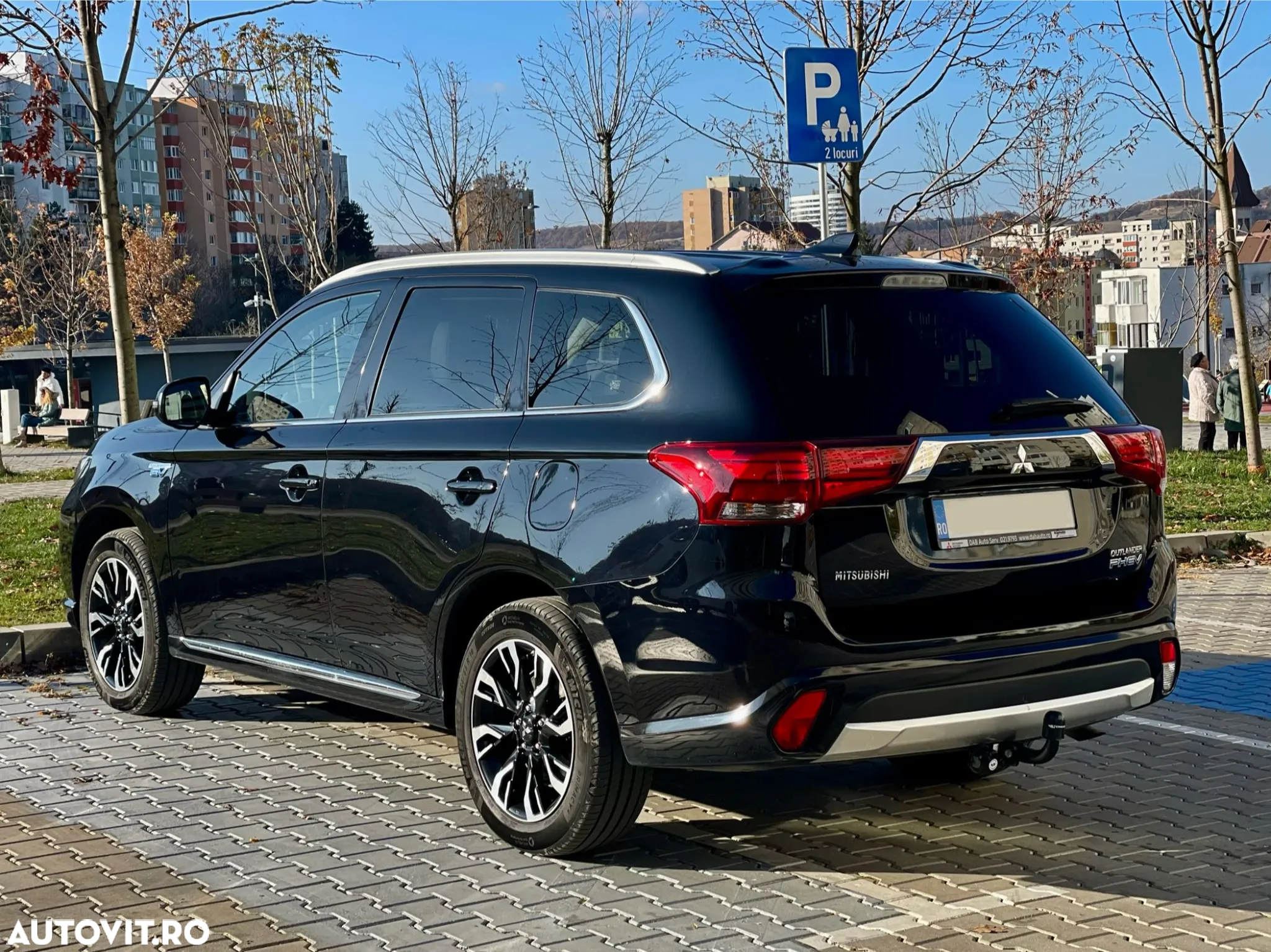 Mitsubishi Outlander - 8