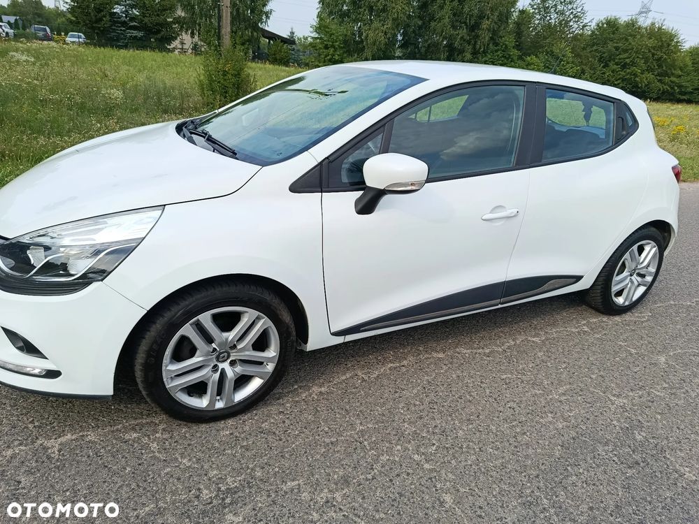 Renault Clio - 8