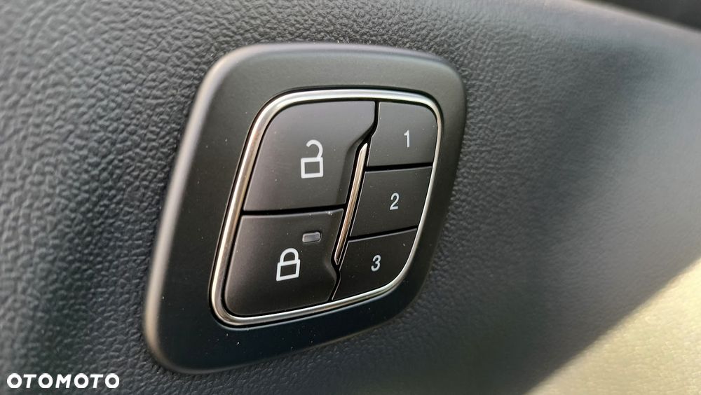 Ford Kuga 2.5 FHEV FWD Sound Edition eCVT - 36
