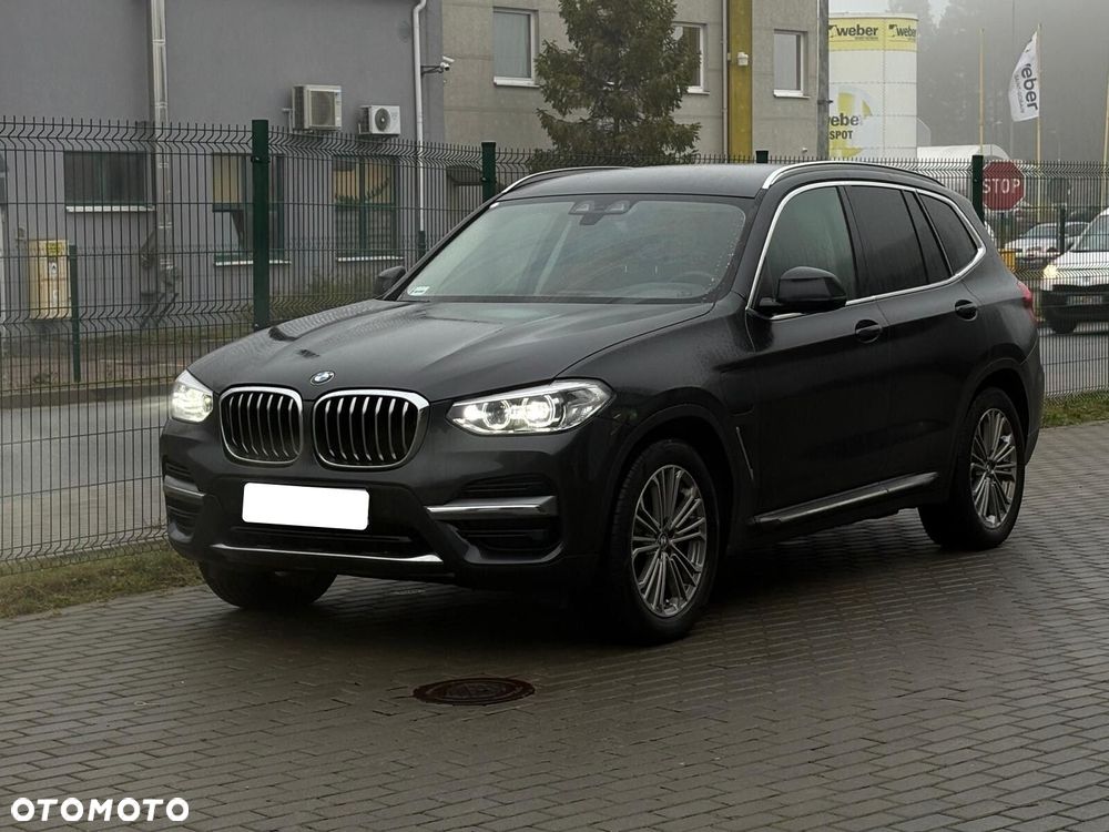 BMW X3 xDrive30e Luxury Line - 1