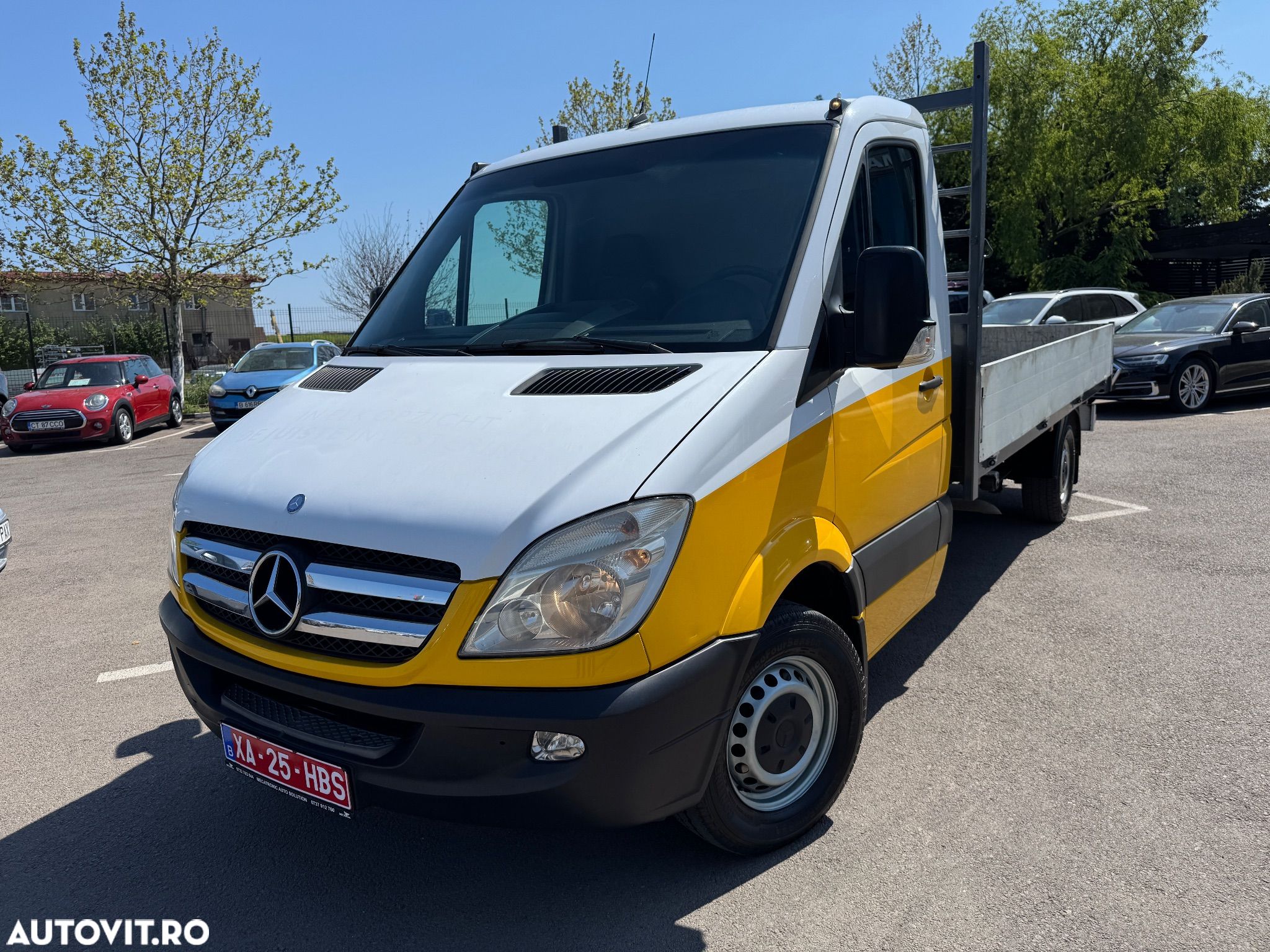 Mercedes-Benz 316 - 1
