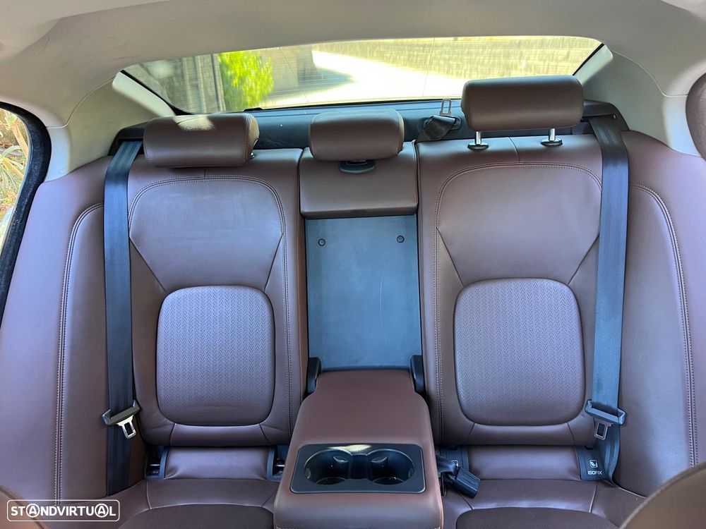 Jaguar XE 20d Aut. Portfolio - 22