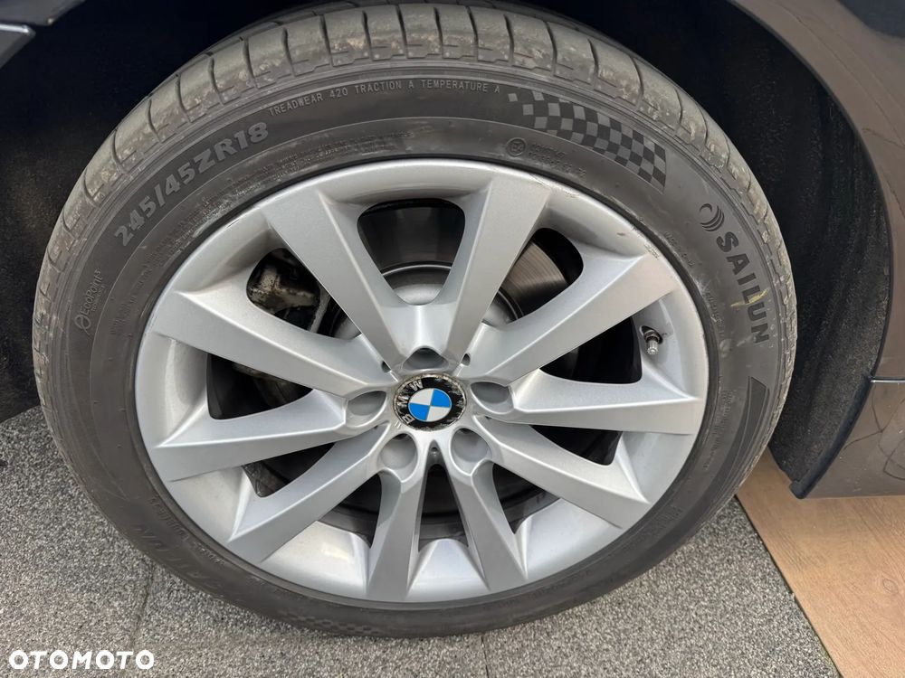 BMW Seria 5 520d xDrive Luxury Line - 7