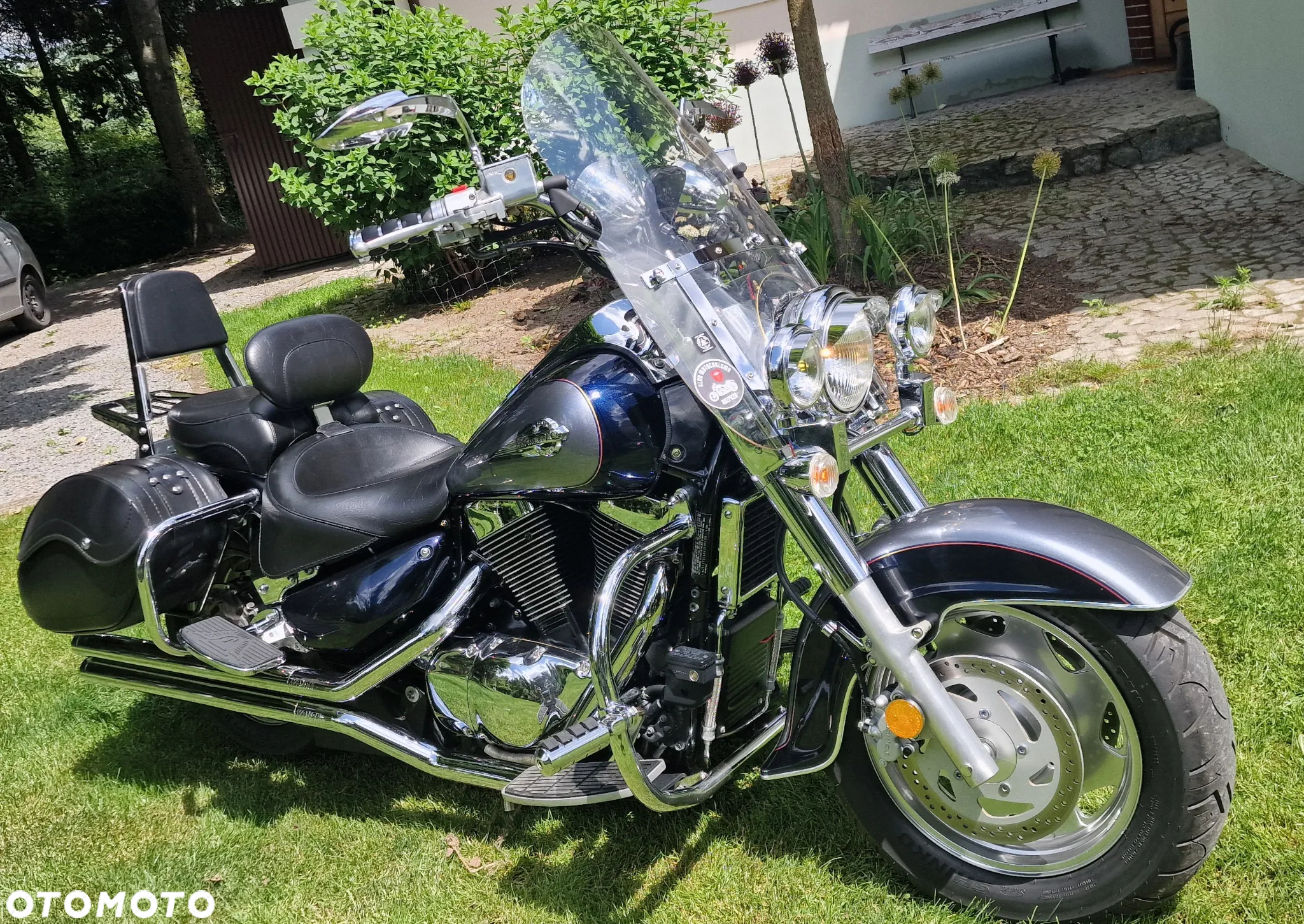 Suzuki Intruder - 14