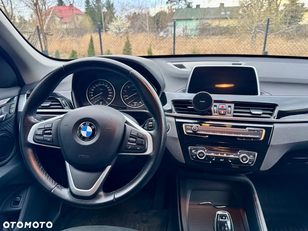 BMW X1 sDrive18i Advantage - 11