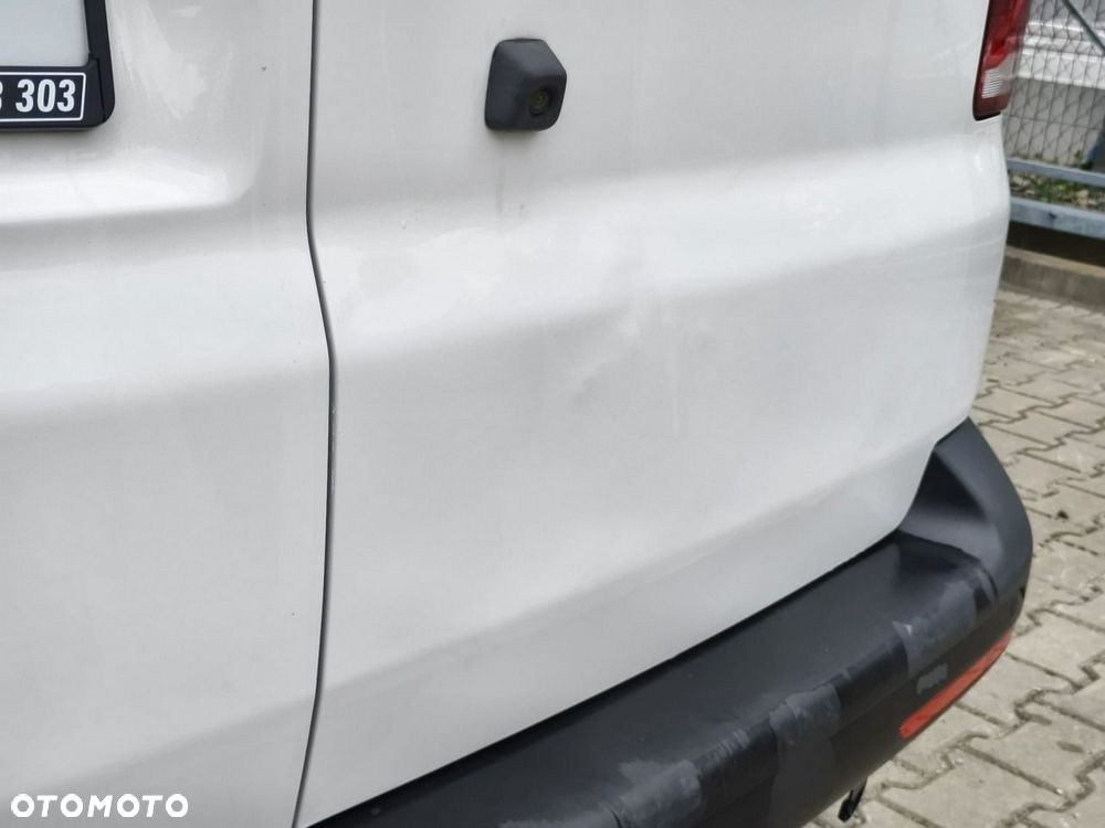 Volkswagen Transporter - 21