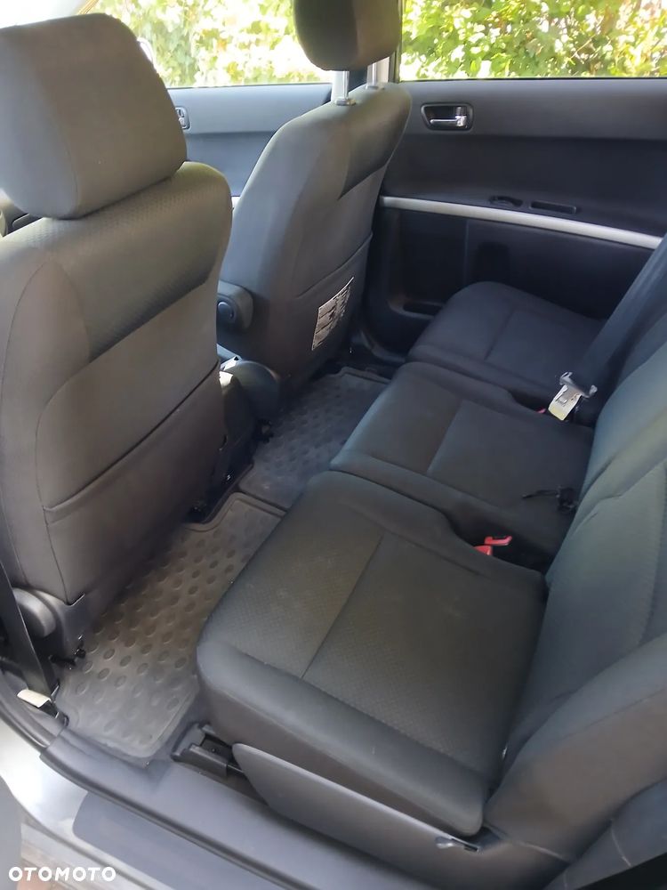 Toyota Corolla Verso 2.2 D-4D Prestige - 11