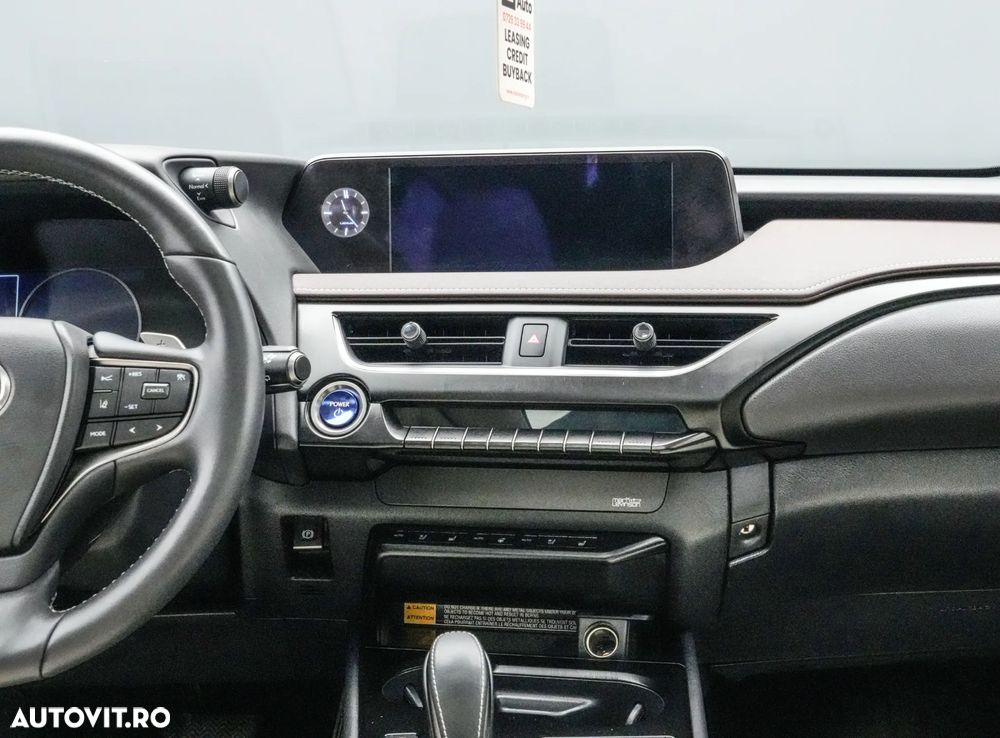Lexus UX 300e Luxury - 19