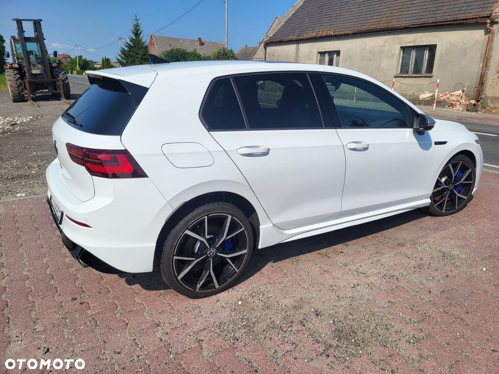 Volkswagen Golf - 2