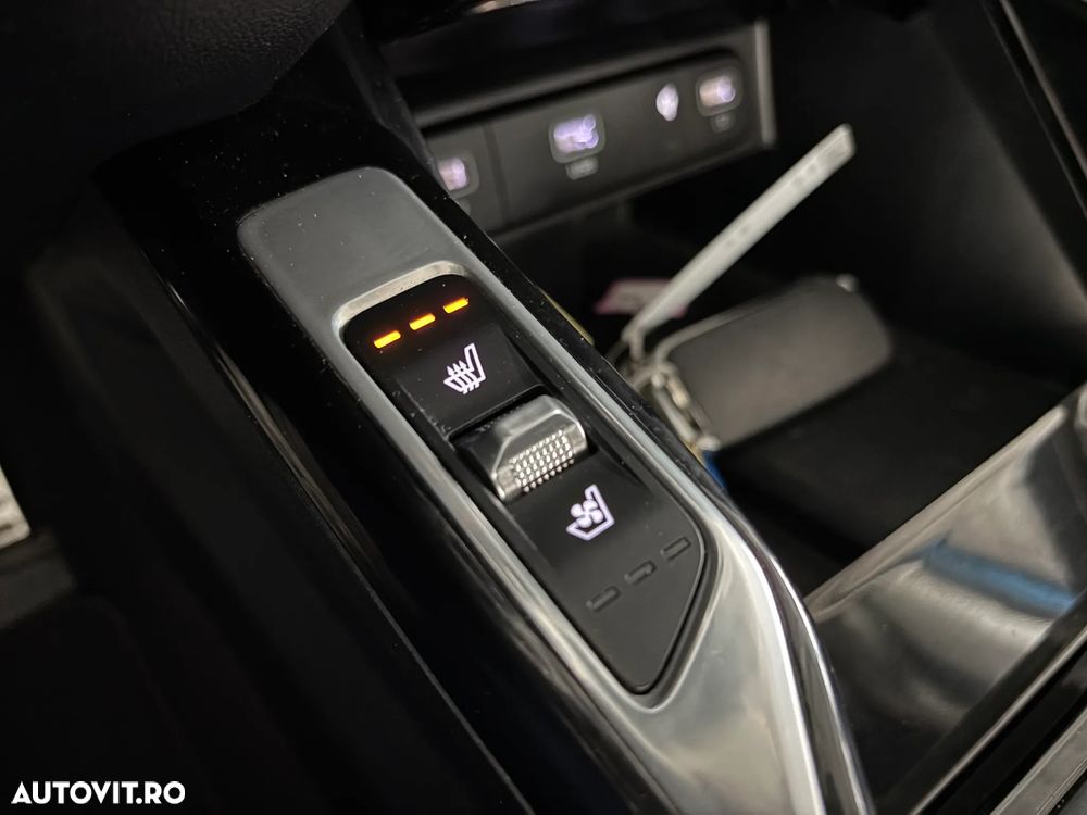 Kia Sorento 1.6 T-GDI HEV 6AT 4x4 7P Design+ - 30