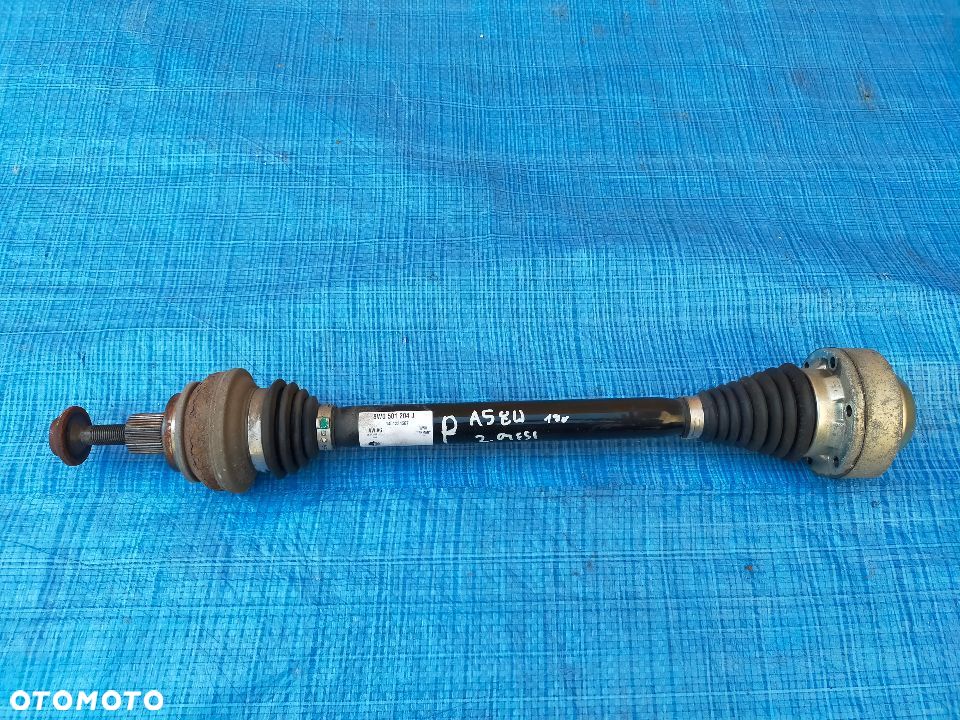 AUDI A4 8W B9 PÓŁOŚ PRAWA TYŁ 8W0501204J - 1