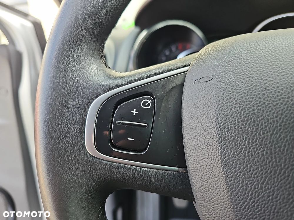 Renault Clio 0.9 TCe Limited - 12