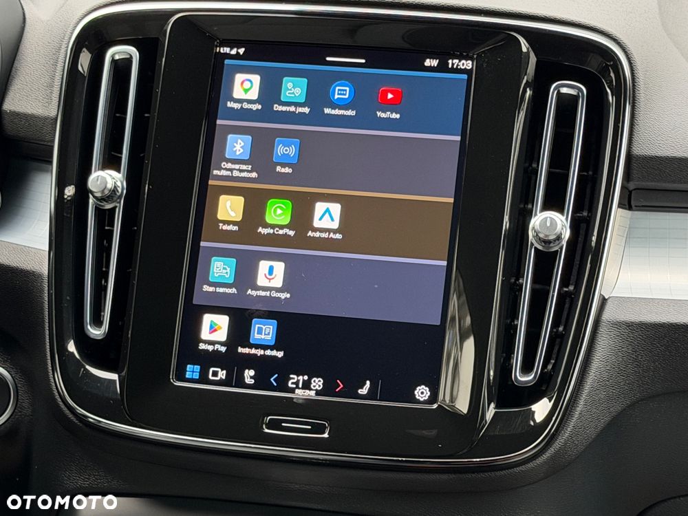 Volvo XC 40 B3 B DKG Plus Black Edition - 12