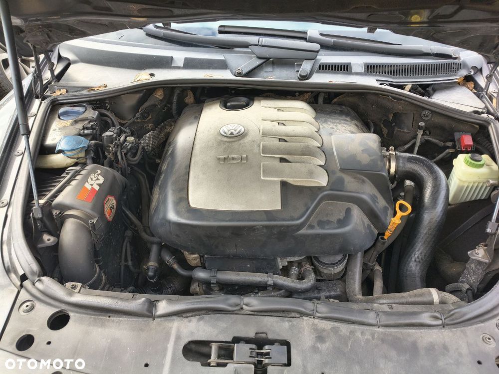 Volkswagen Touareg - 14