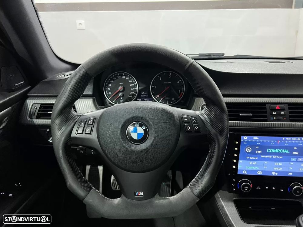 BMW 320 d Coupe Edição M - 14