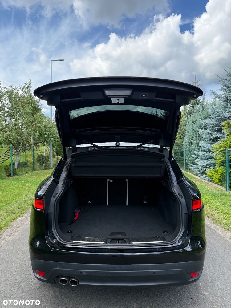 Jaguar F-Pace 2.0 i4D AWD R-Sport - 15