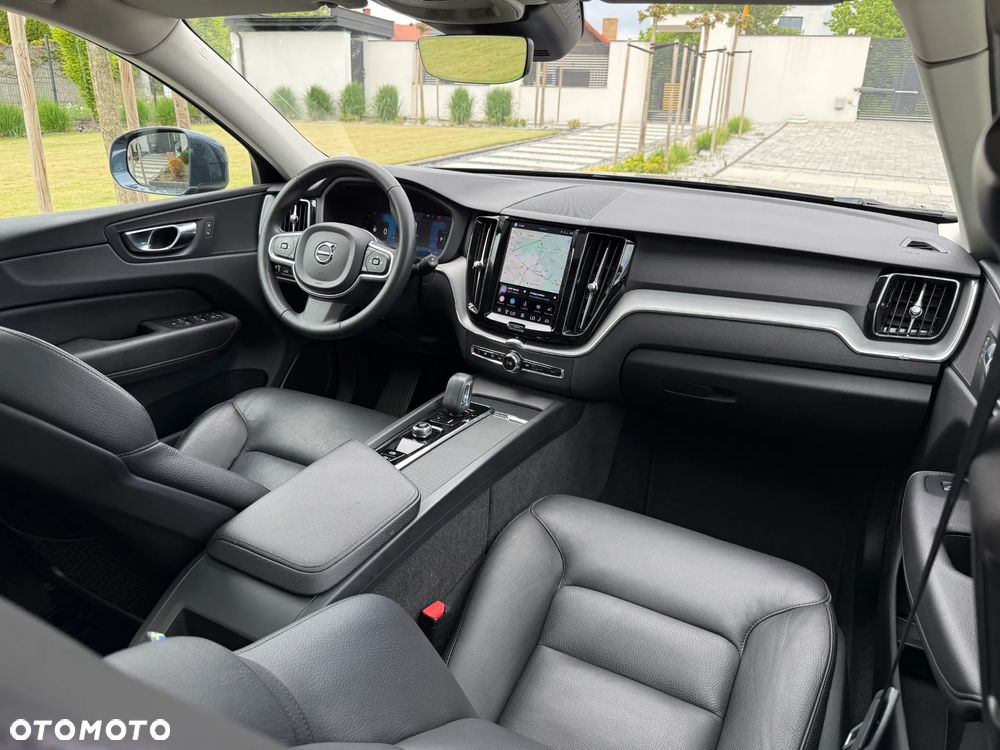 Volvo XC 60 T6 Plug-In Hybrid AWD Inscription - 16