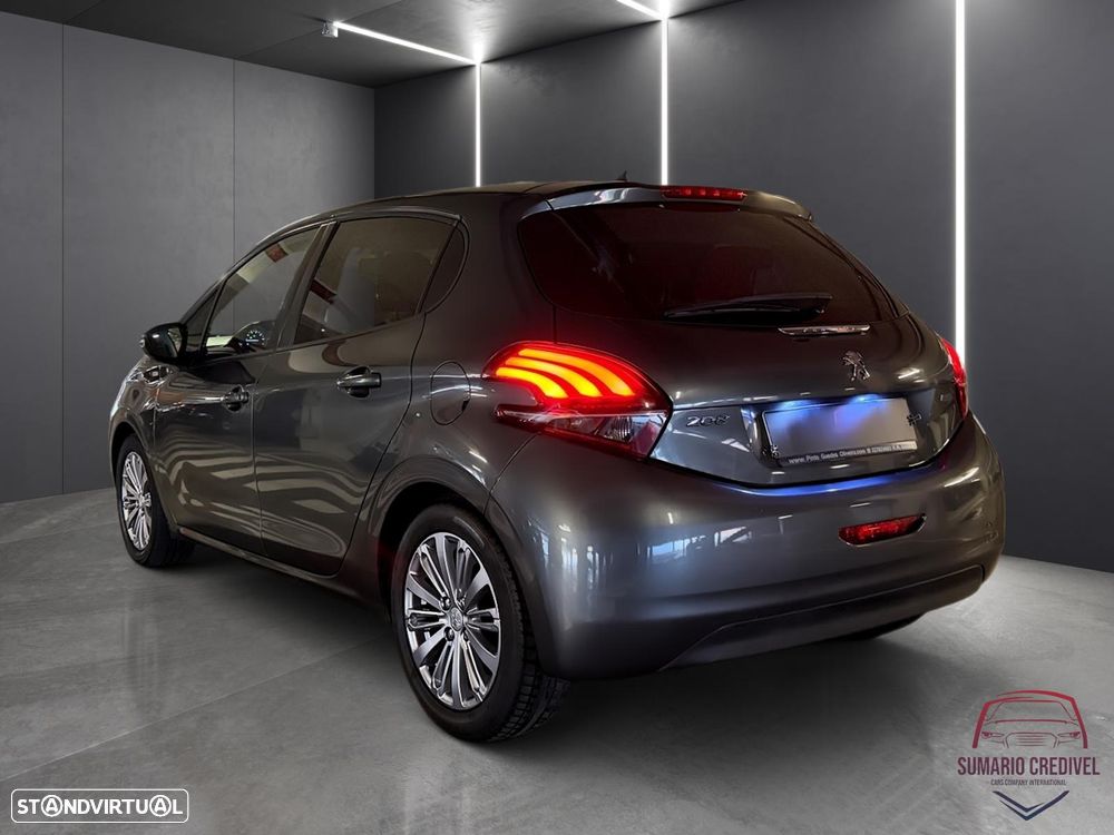 Peugeot 208 82 PureTech Style - 4