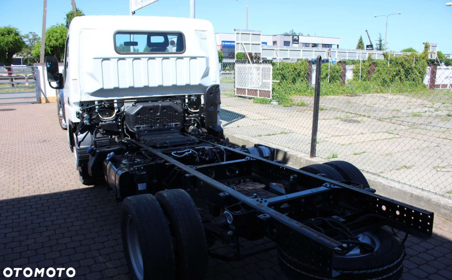 Mitsubishi Fuso Canter - 4