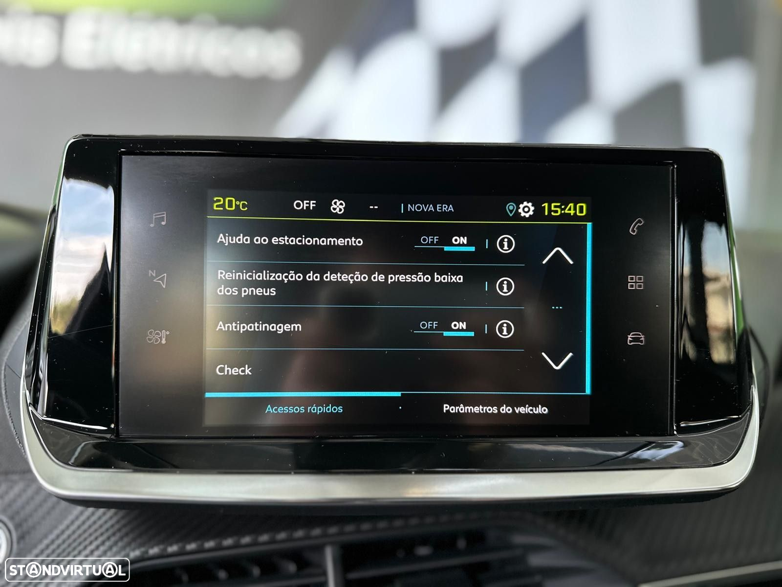 Peugeot e-208 50 kWh Allure - 18