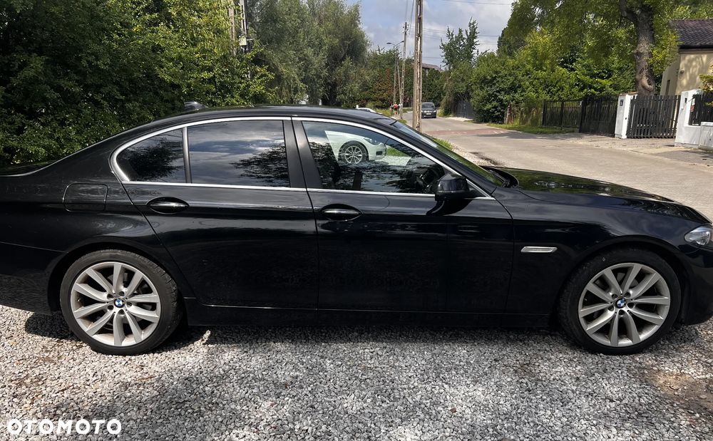 BMW Seria 5 520d xDrive - 2