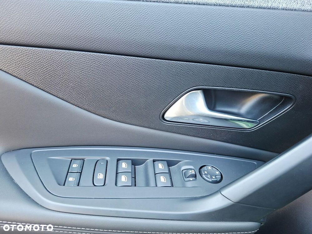 Peugeot 308 1.2 PureTech Allure S&S EAT8 - 30