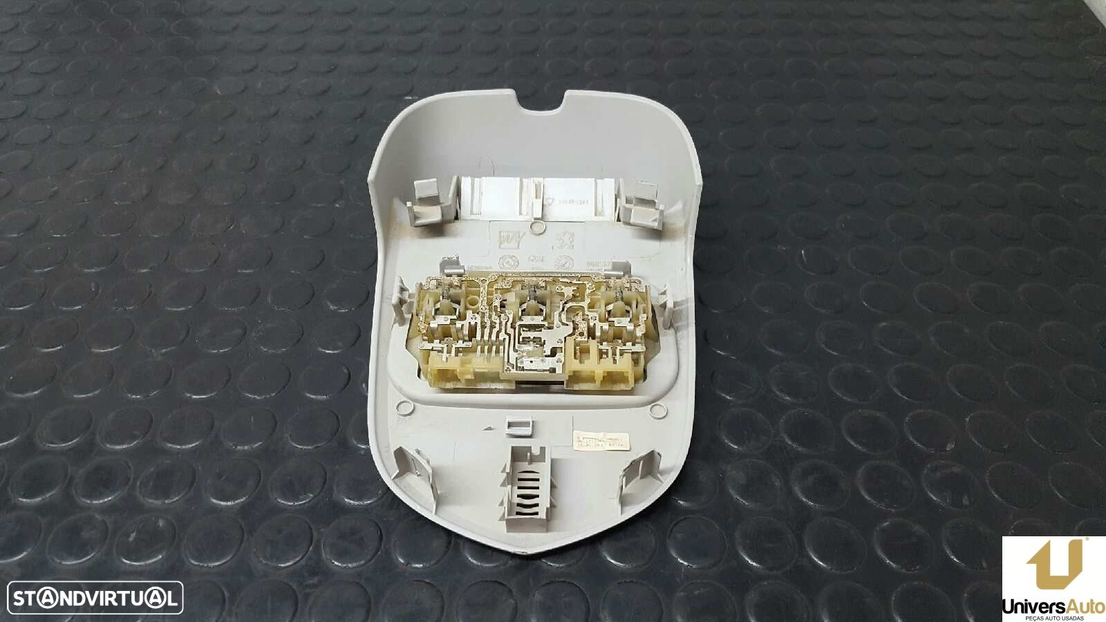 LUZ INTERIOR PEUGEOT 308 1.6 16V HDI FAP - 4