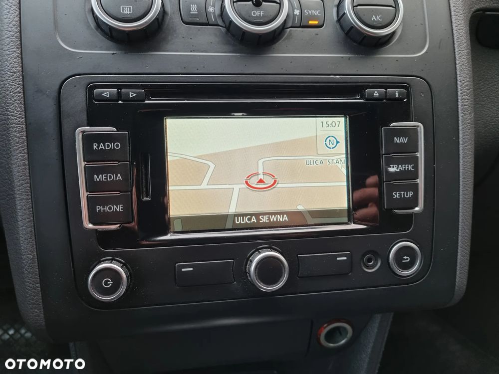 Volkswagen Touran 2.0 TDI DPF Highline DSG - 12