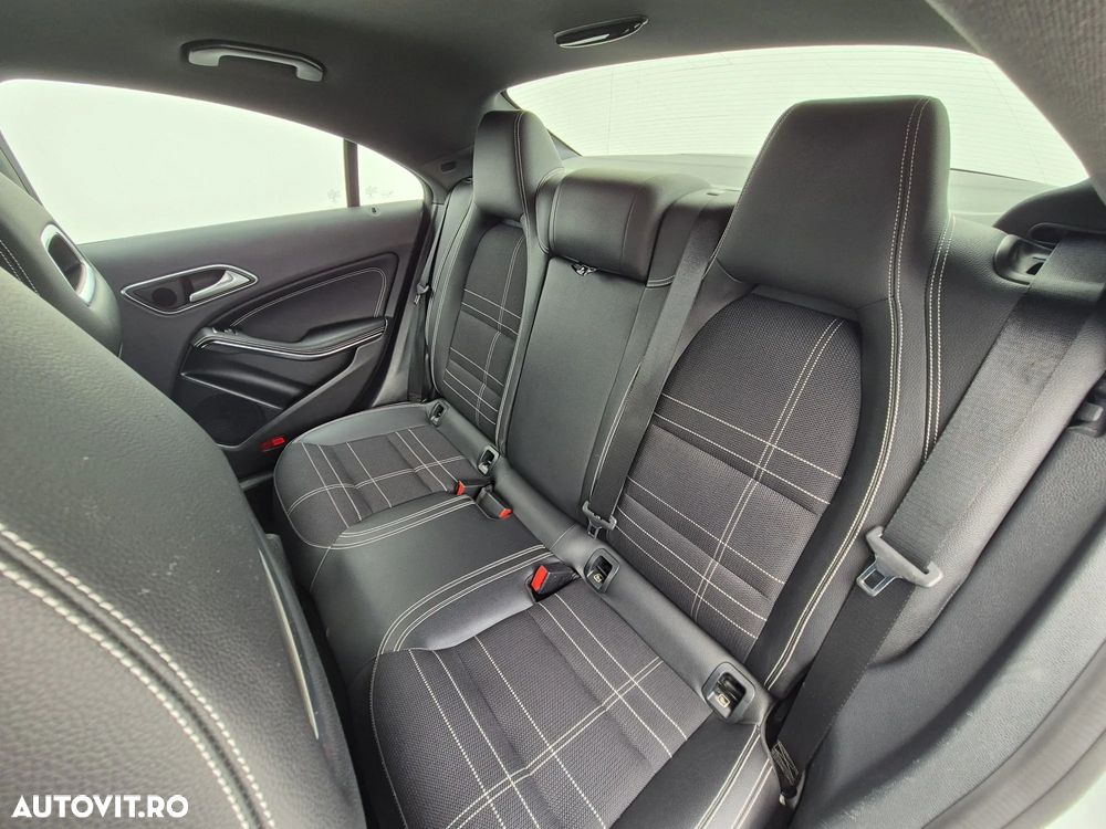 Mercedes-Benz CLA 220 d Aut. - 11