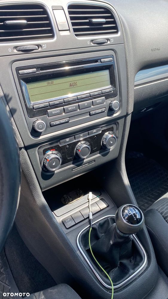 Volkswagen Golf - 10