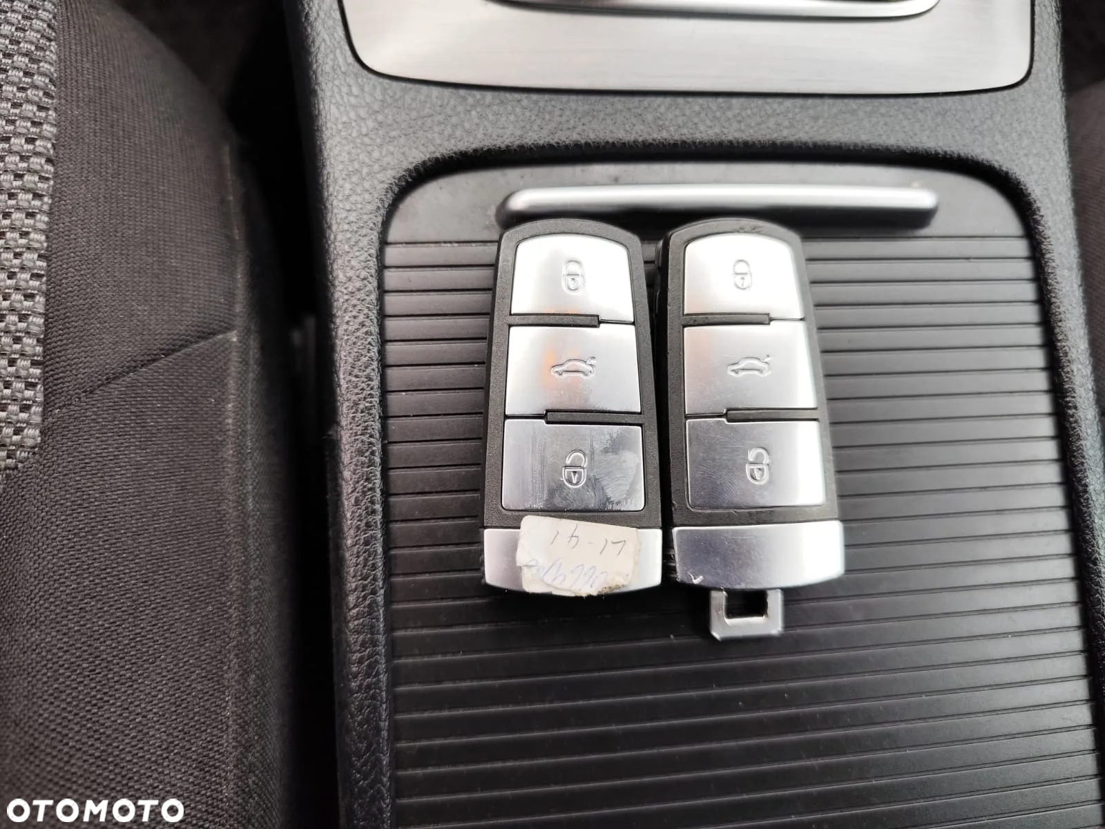 Volkswagen Passat - 18