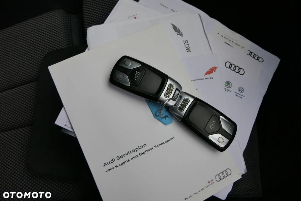 Audi A4 Avant 2.0 TDI DPF multitronic S line Sportpaket - 18