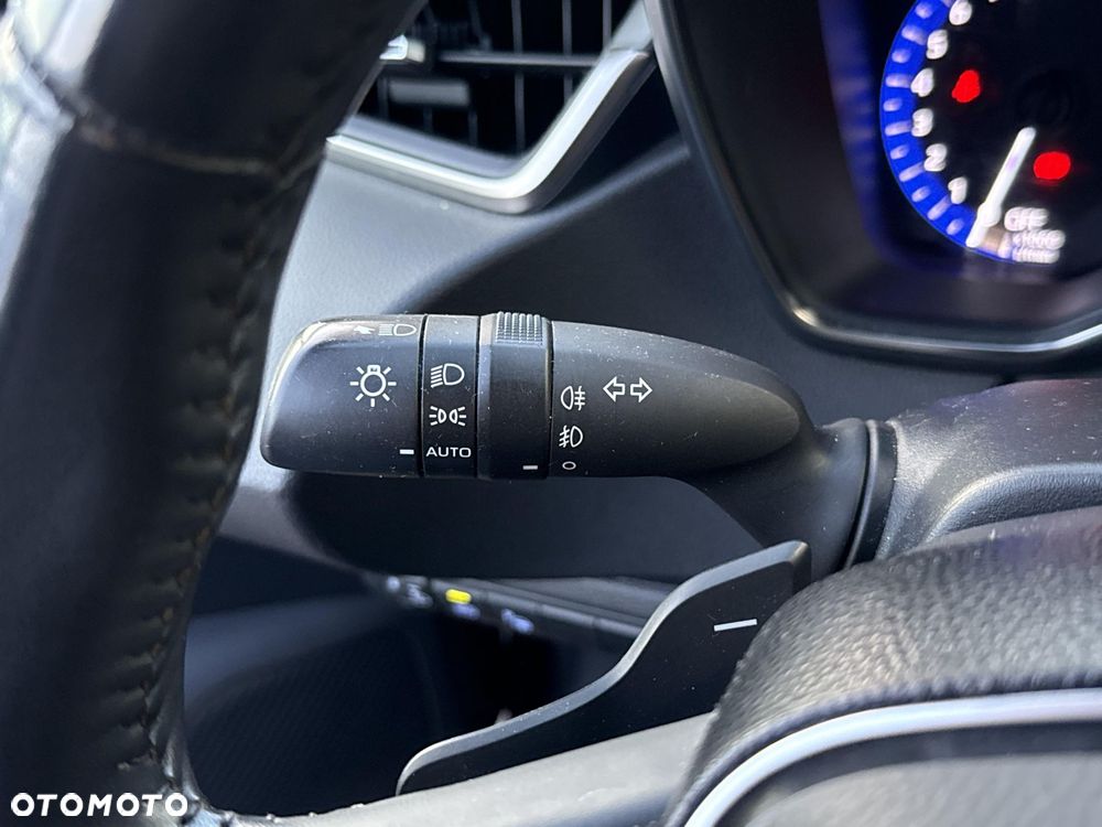 Toyota Corolla 2.0 Hybrid Comfort - 22