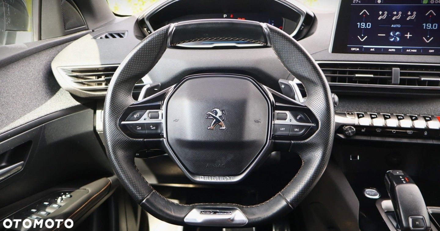 Peugeot 3008 - 18