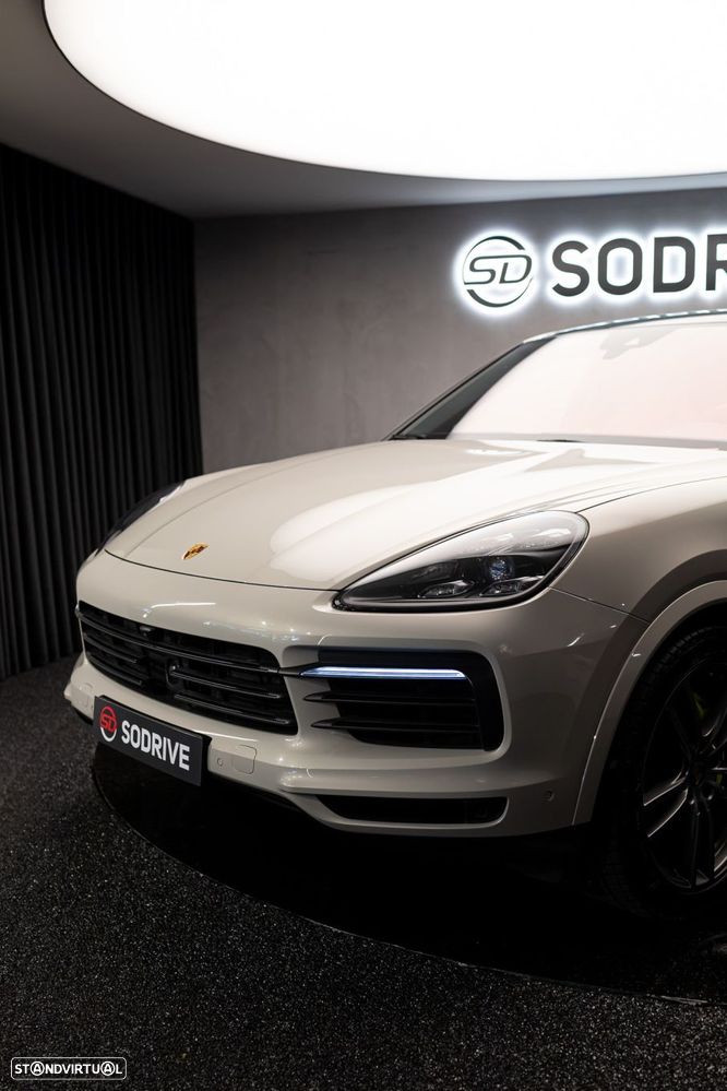 Porsche Cayenne Coupé E-Hybrid - 44