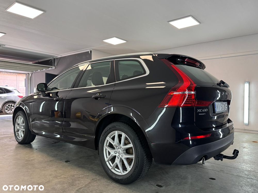 Volvo XC 60 D4 Momentum Pro - 8