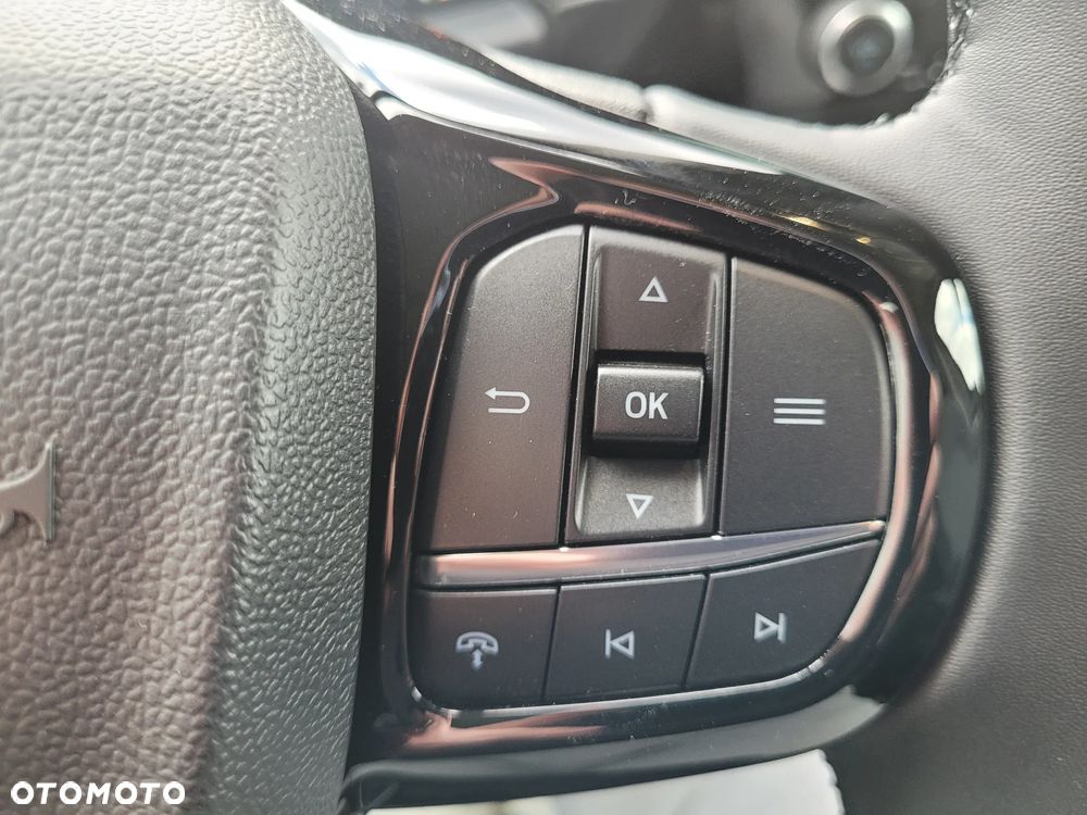 Ford Tourneo Custom - 20