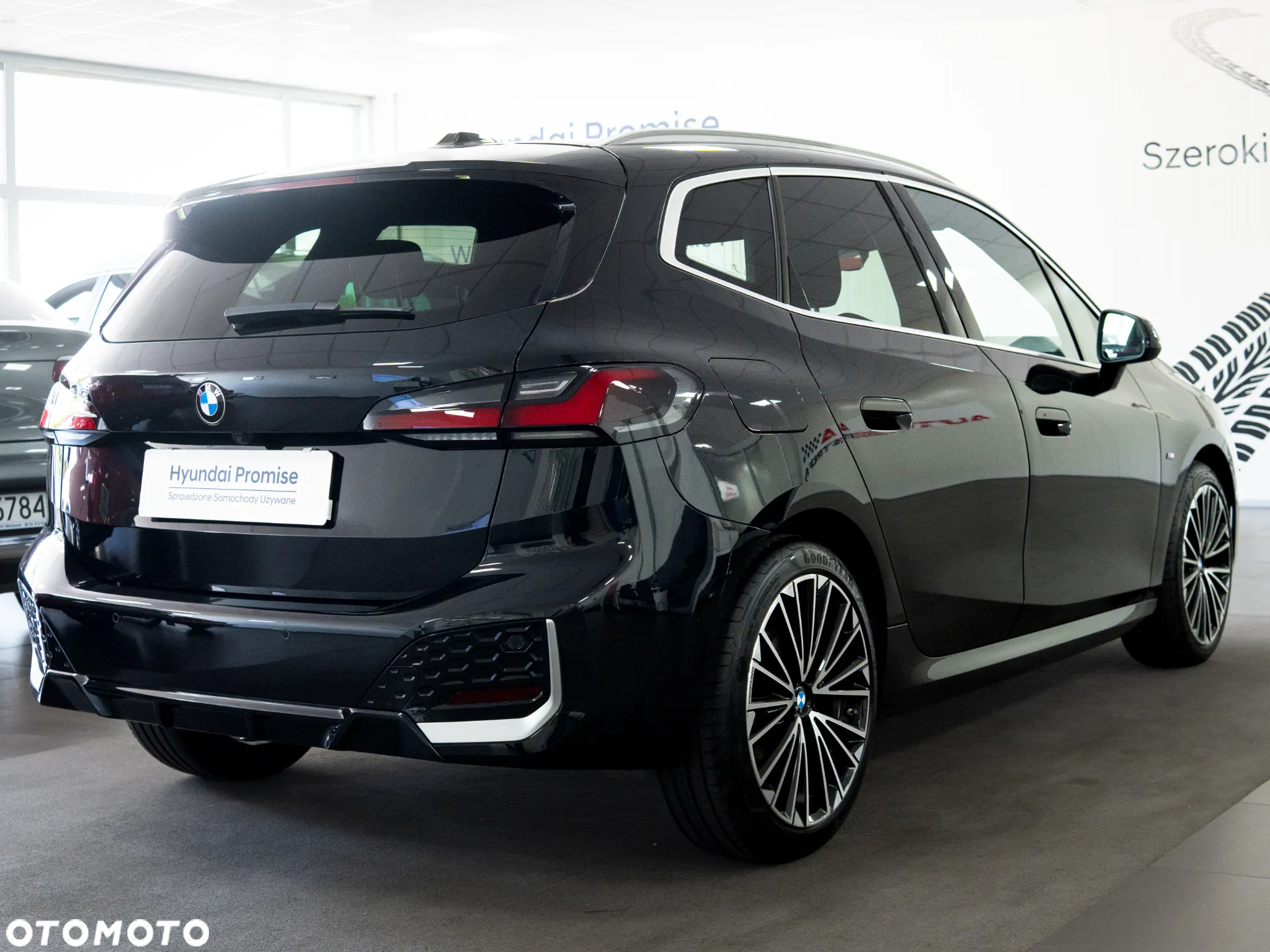 BMW Seria 2 218i - 6