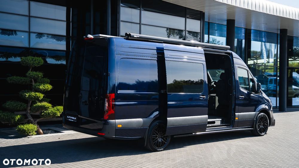 Mercedes-Benz Sprinter - 10