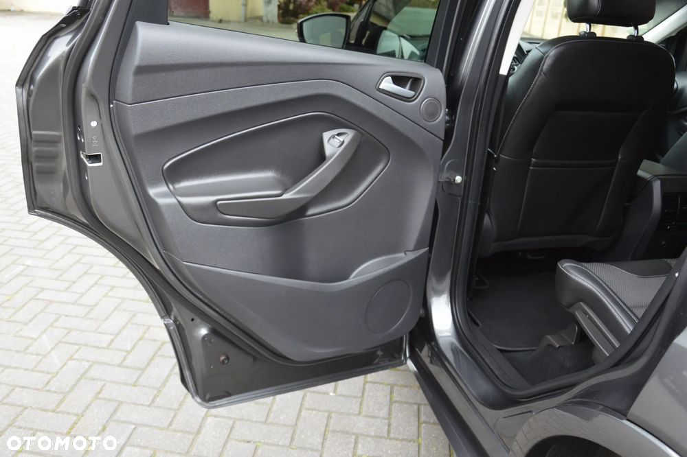 Ford Kuga - 20