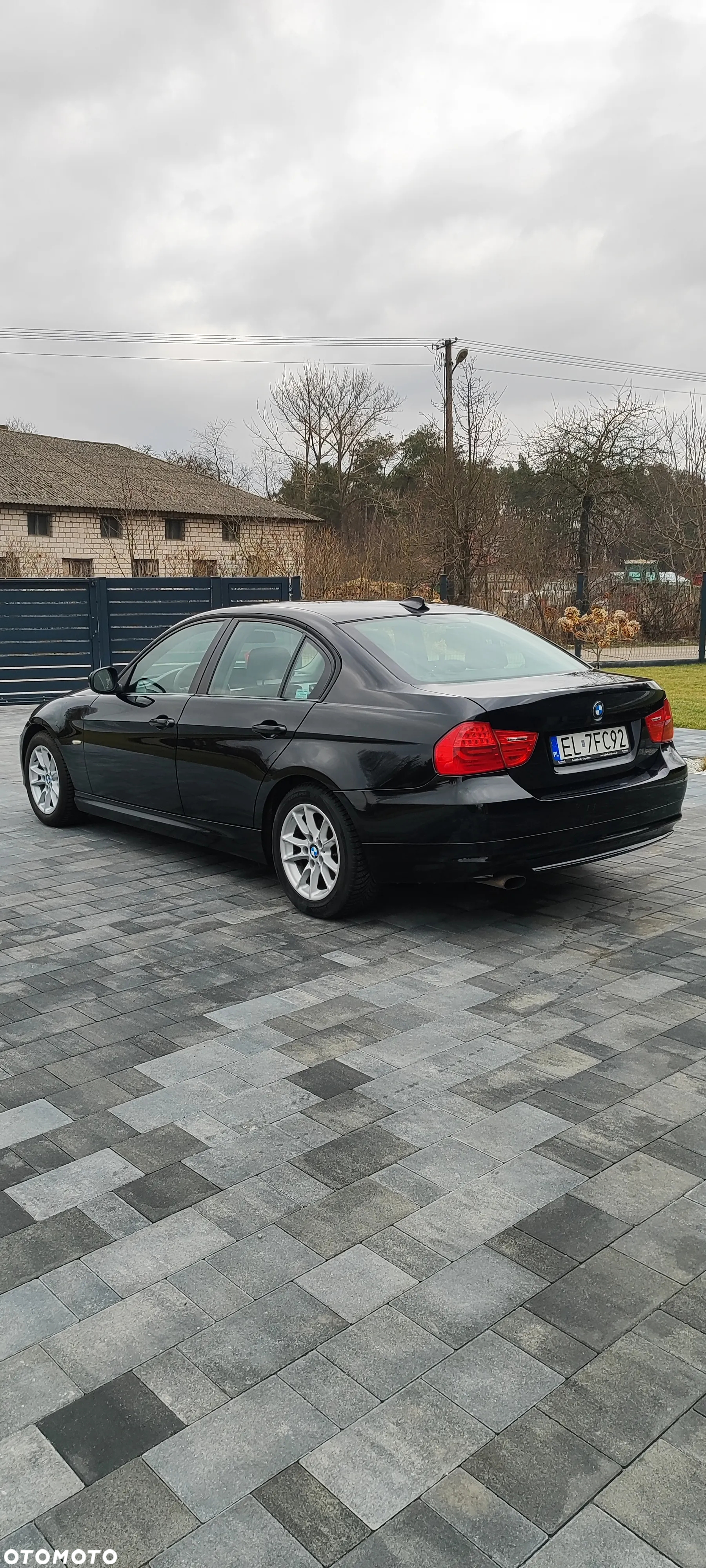 BMW Seria 3 318d DPF Edition Exclusive - 3