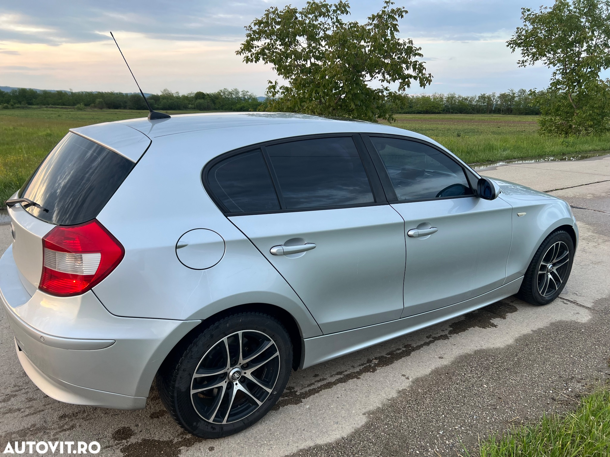 BMW Seria 1 120d - 5