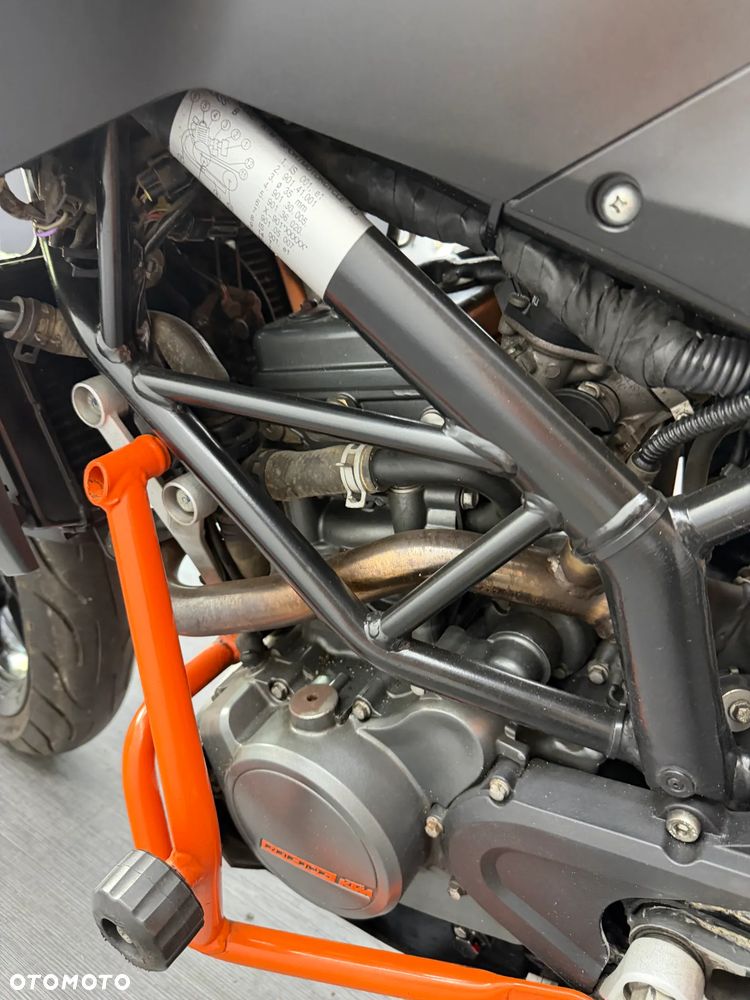 KTM Duke 125 - 19