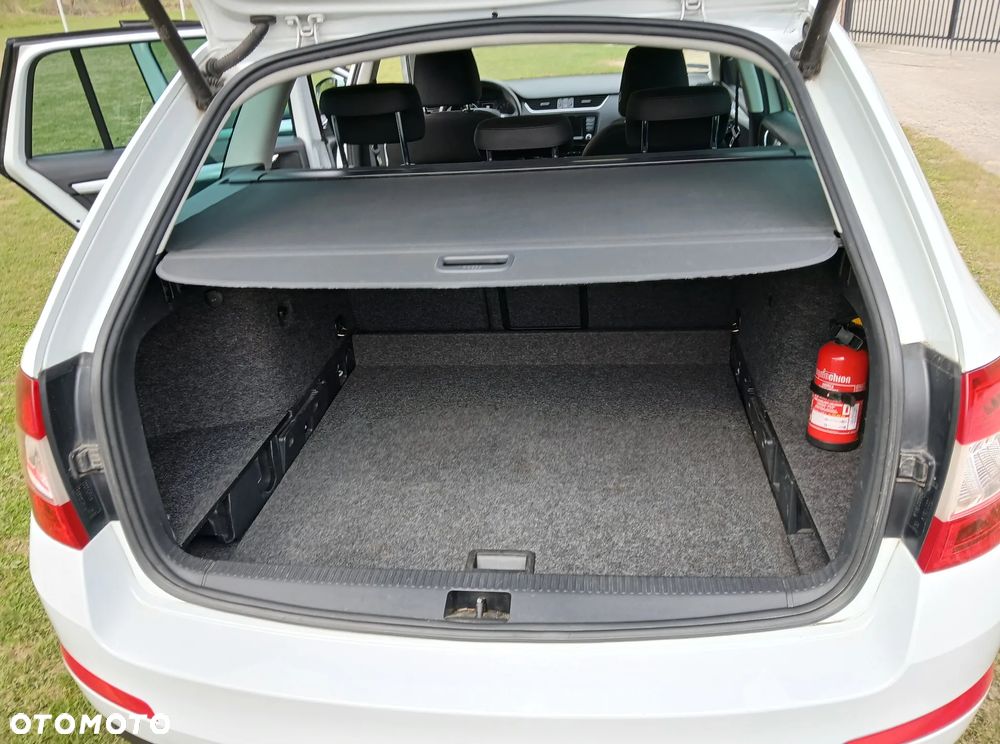 Skoda Octavia 2.0 TDI 4x4 Ambition DSG - 24