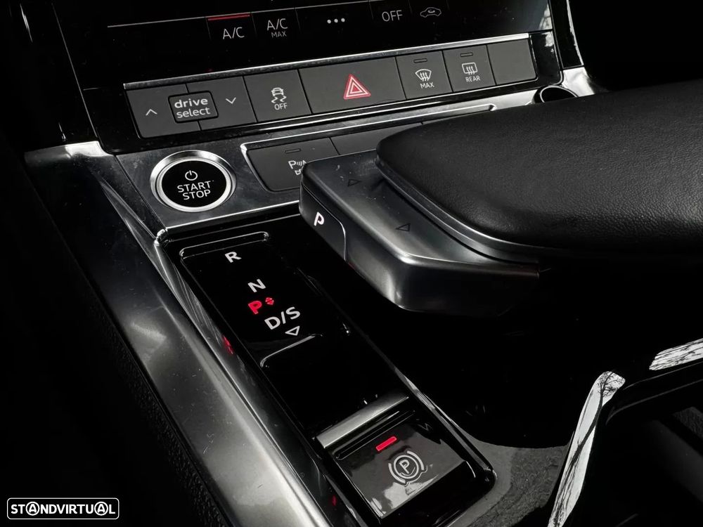 Audi Q8 e-Tron Sportback 55 quattro Advanced - 29