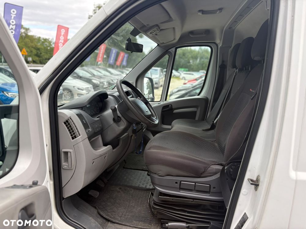 Peugeot Boxer 2.2 Diesel 3 Osobowy Klimatyzacja - 17