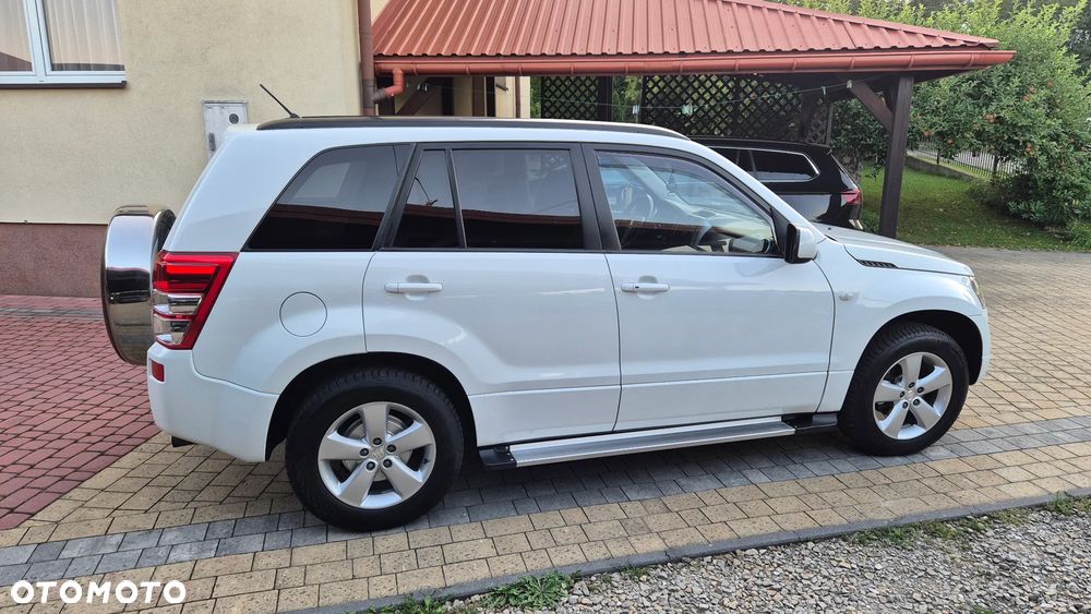 Suzuki Grand Vitara 2.0 Comfort - 15