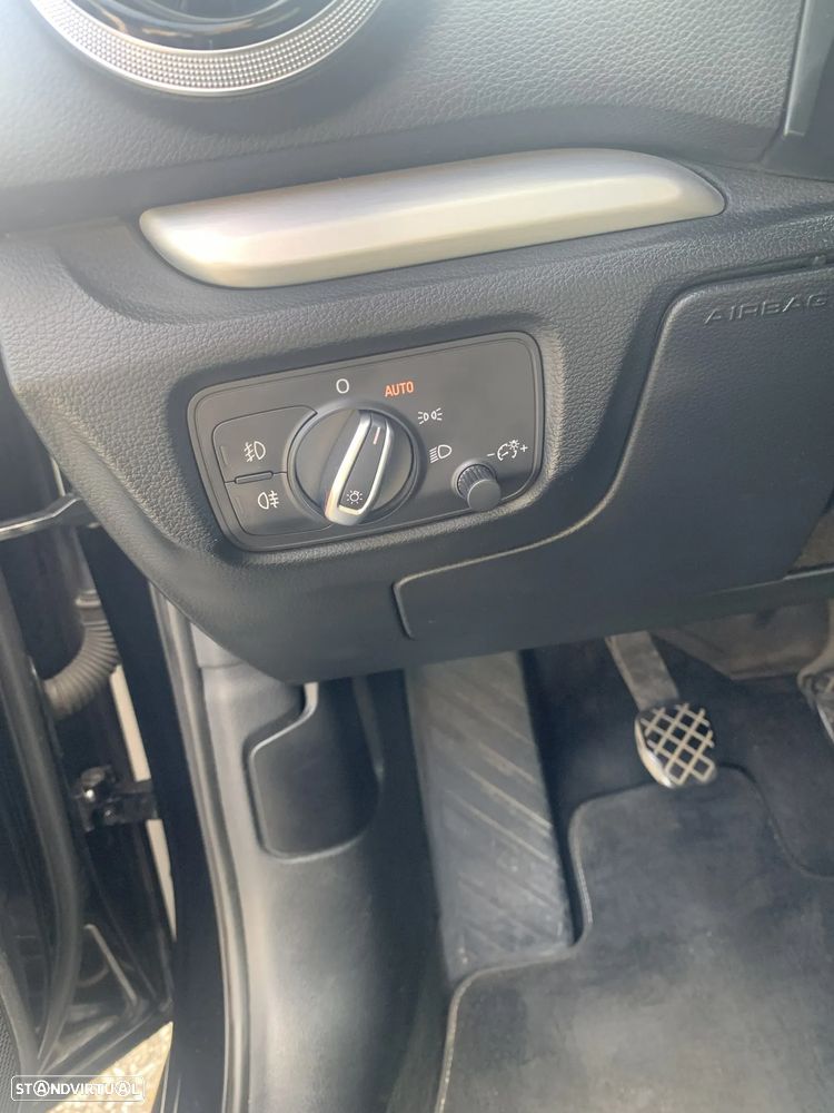 Audi A3 2.0 TDI S line Sport Pack - 20