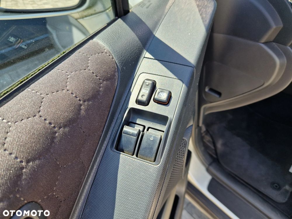 Toyota Corolla Verso - 11